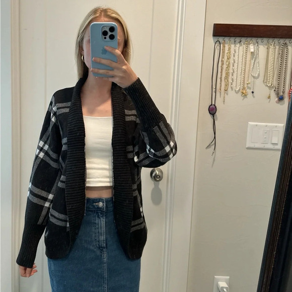 Cynthia Rowley Women’s Black & White Plaid Cardigan Large - Picture 5 of 5